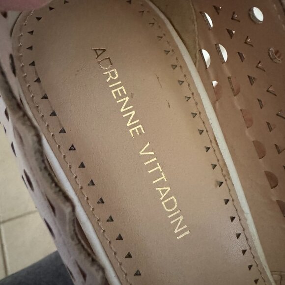 Adrienne Vittadini Women's White Heel Dress Shoe
Size 10M - Like new! - Picture 8 of 9